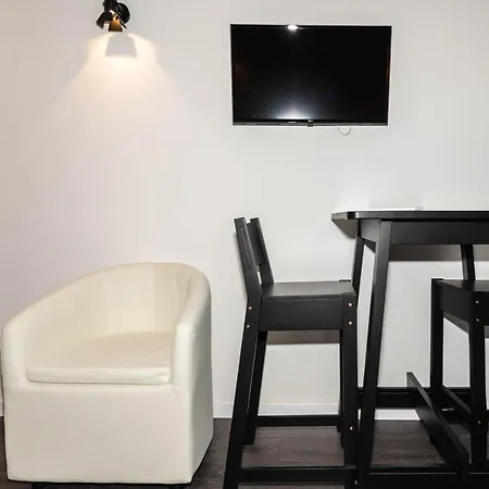 Trevi & Pantheon Design Rooms-3
